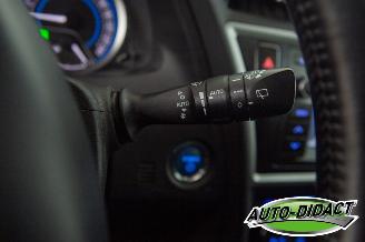 Toyota Auris Touring Sports 1.8 Hybrid Clima Navi Camera Pano Executive picture 19