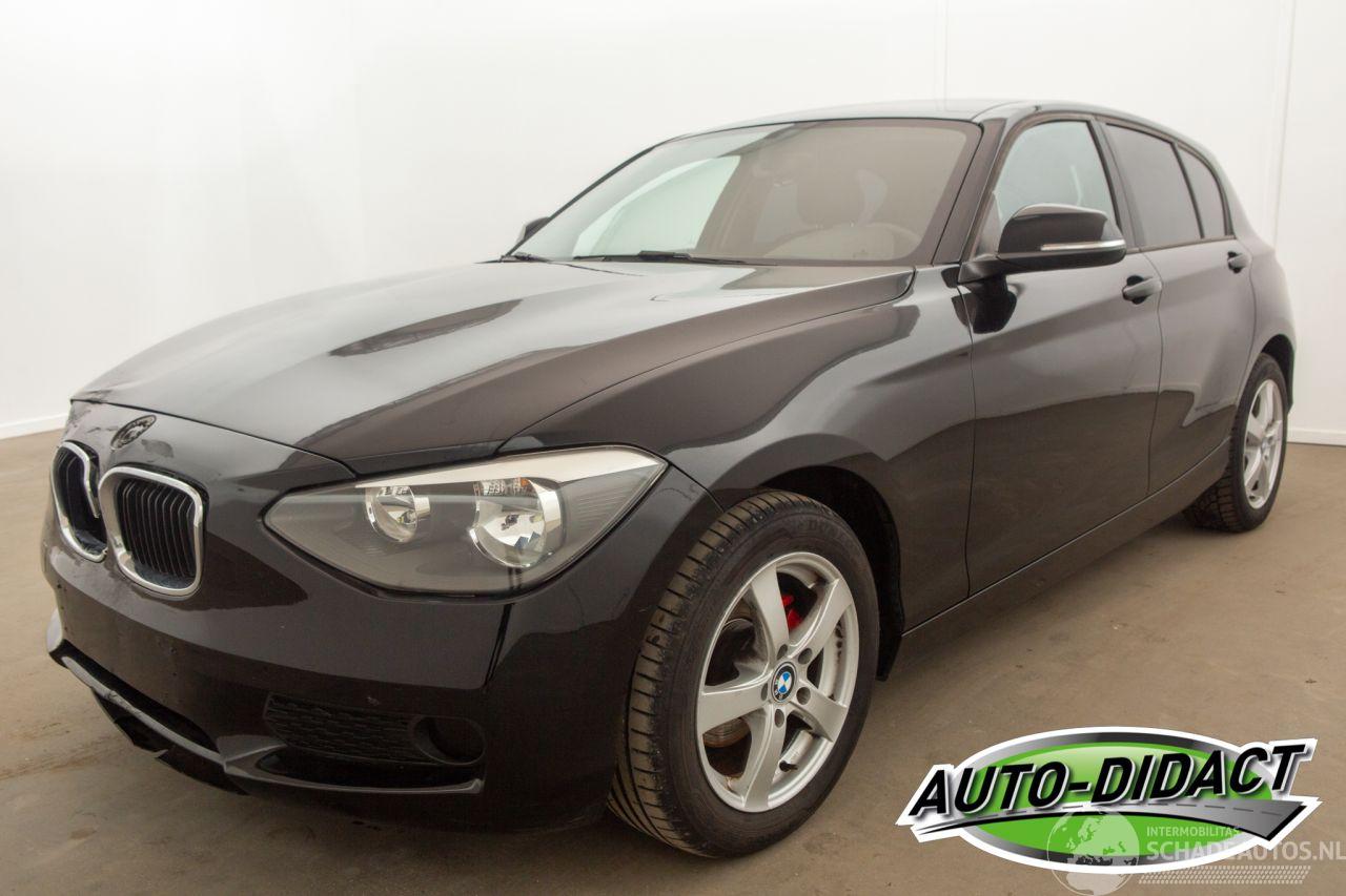 BMW 1-serie 116i Airco Camera Stoelverwarming