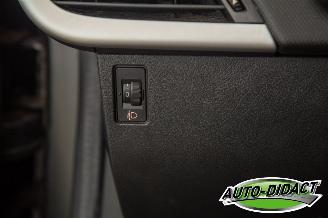 Peugeot 207 1.6 VTi Airco Pano Première picture 12