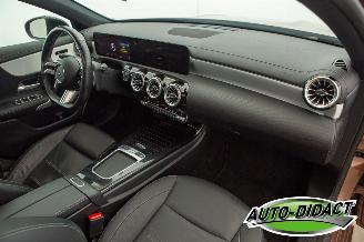 Mercedes A-klasse A250e Automaat 107.730 km Pano Digi Dash picture 18