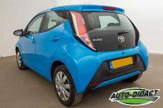 Toyota Aygo 1.0 VVT-i x-pose picture 3