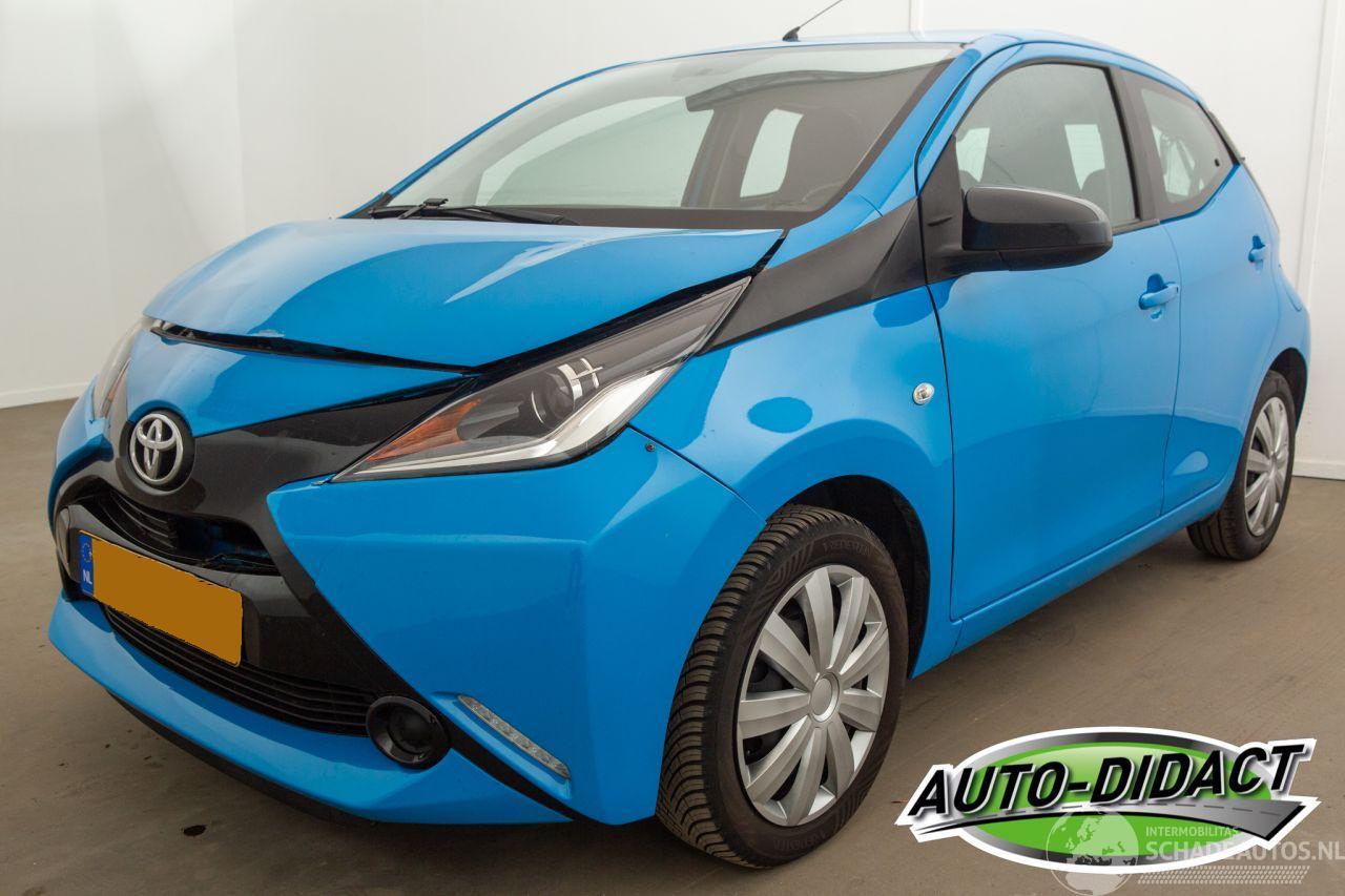 Toyota Aygo 1.0 VVT-i x-pose