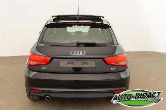 Audi A1 1.6 TDI Airco Pano Ambition picture 32