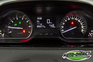 Peugeot 208 1.2 Airco 109.376 km Like picture 6