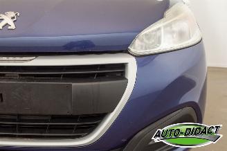 Peugeot 208 1.2 Airco 109.376 km Like picture 29