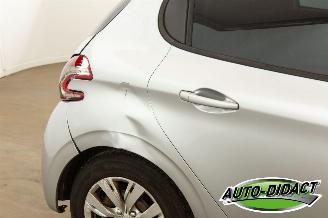 Peugeot 208 1.4 VTi Envy Clima picture 40