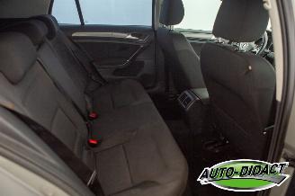Volkswagen Golf 1.6 TDI Highline Clima Navi picture 23