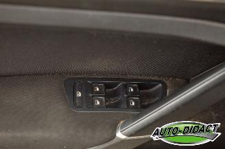 Volkswagen Golf 1.6 TDI Highline Clima Navi picture 14