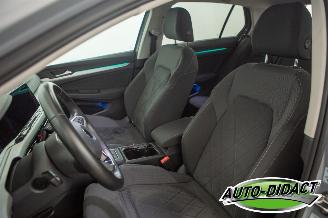 Volkswagen Golf 1.0 TSI Life 44.389 km NAP Digi Dash Clima Navi picture 27