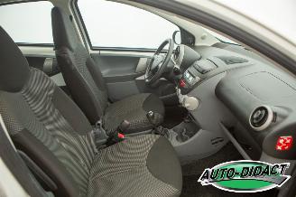 Toyota Aygo 1.0-12V Airco 96.117 km NAP Comfort Navigator picture 15