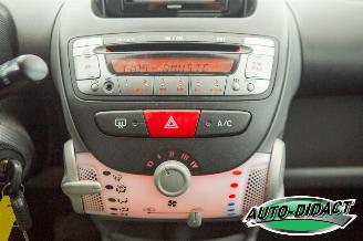 Toyota Aygo 1.0-12V Airco 96.117 km NAP Comfort Navigator picture 8