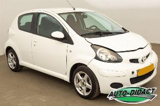 Toyota Aygo 1.0-12V Airco 96.117 km NAP Comfort Navigator picture 2