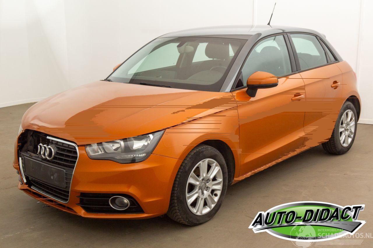 Audi A1 1.6 TDI Automaat Navi Airco Attraction