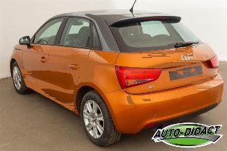 Audi A1 1.6 TDI Automaat Navi Airco Attraction picture 3