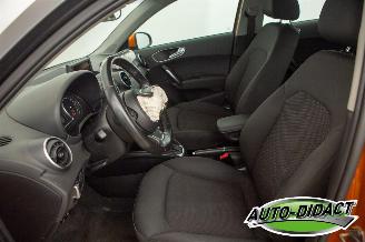 Audi A1 1.6 TDI Automaat Navi Airco Attraction picture 24