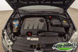 Volkswagen Golf 1.6 TDI BlueMotion Leder Navi picture 35