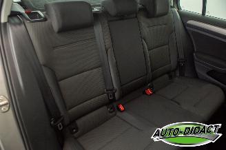 Volkswagen Golf 1.0 TSI Navi Clima Comfortline picture 24