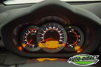 Toyota Rav-4 2.0 VVTi 4WD Clima Navi Executive Business picture 6