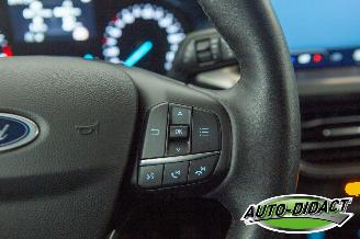 Ford Focus 1.0 EcoBoost Hybrid Automaat 29.741 km NAP NaviTitanium picture 18