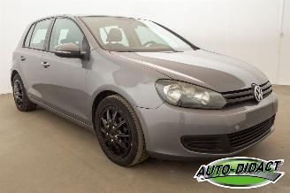 Volkswagen Golf 1.6 TDI BlueMotion Clima picture 2