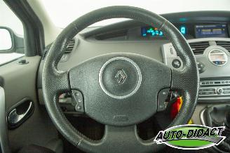 Renault Grand-scenic 2.0-16V Navi Clima 7p. Tech Line picture 5