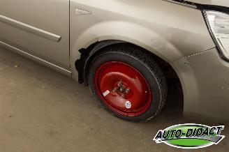 Renault Grand-scenic 2.0-16V Navi Clima 7p. Tech Line picture 31