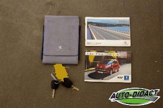 Peugeot 107 1.0-12V Airco Millesim picture 22