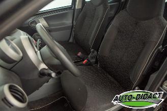 Peugeot 107 1.0-12V Airco Millesim picture 21