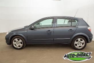 Opel Astra 1.6 Airco Edition picture 33