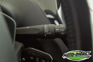 Peugeot 2008 1.2 Clima Navi 79.211 km Access picture 28