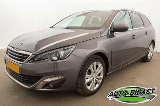 Unfallwagen Peugeot 308 1.2 PureTech Navi Clima Camera Blue Lease Premium 2016/3