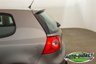 Volkswagen Golf 2.0 FSI Clima Sportline picture 34