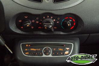 Renault Twingo 1.2-16V Airco Dynamique picture 8