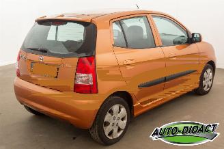Kia Picanto 1.0 LXE X-tra picture 4