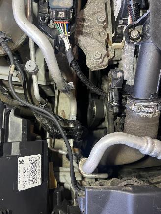 Peugeot 308 SW 1.5 HDI Automaat Clima Navi Active picture 41