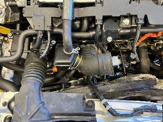 Toyota Corolla Touring Sports Hybrid 140 Dynamic Automaat 22.159 km picture 44