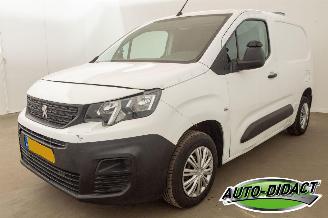 uszkodzony samochody ciężarowe Peugeot Partner 1.5 BlueHDI Pro Airco 2019/8