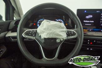 Volkswagen Golf 1.5 eTSI Automaat 34.921 km NAP Camera Life Edition picture 5