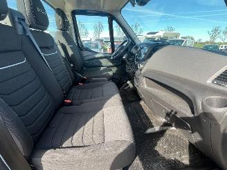 Iveco Daily 35D18H 3.0 300 Automaat picture 20