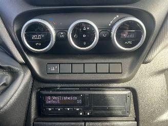 Iveco Daily 35D18H 3.0 300 Automaat picture 10