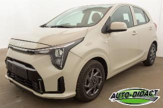 krockskadad bil auto Kia Picanto 1.0 Digi Dash Navi Camera Airco 2025/2