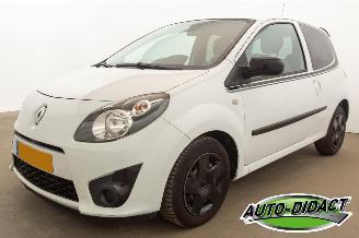 skadebil auto Renault Twingo 1.5 dCi Airco Collection 2011/5