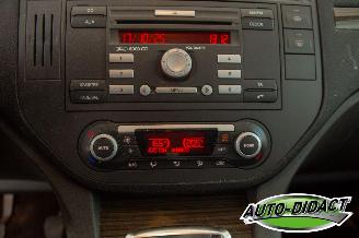 Ford C-Max 1.6-16V Clima Ghia picture 8