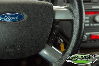 Ford C-Max 1.6-16V Clima Ghia picture 14