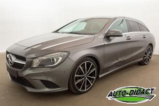 damaged passenger cars Mercedes Cla-klasse 200d Automaat Navi Airco Shooting Brake 2015/9
