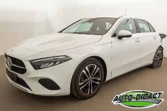 Schadeauto Mercedes A-klasse A180 Automaat Digi Dash Navi Camera 2023/6
