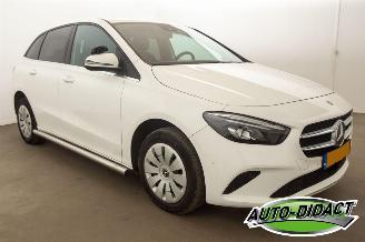 Mercedes B-klasse 200d Automaat Clima Camera MOTORSCHADE picture 2