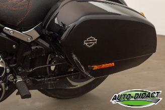 Harley-Davidson Sport Glide 37.224 km 61kW picture 18