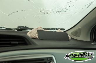 Toyota Yaris 1.5 Full Hybrid Automaat Navi Camera picture 28