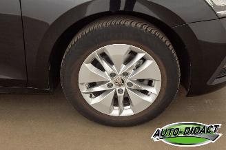 Skoda Octavia 1.0 e-TSI Automaat Digi Dash Navi Clima Business Edition picture 32